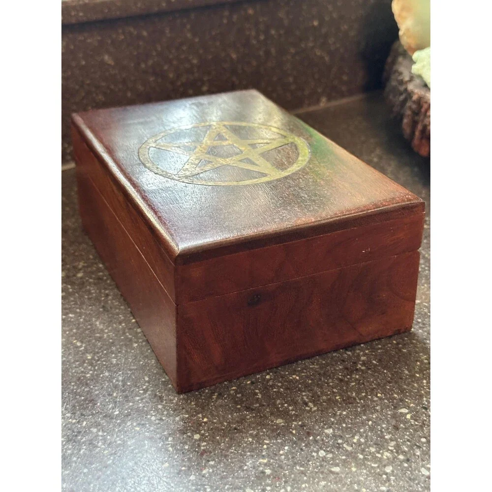 Unbranded vintage woden